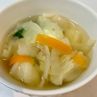 水餃子とカット野菜のスープ
